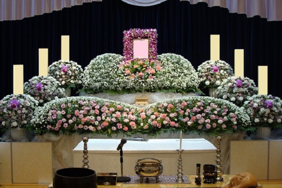 祭壇写真集 成田屋の家族葬 一日葬 みのわホール 立川市斎場 青山葬儀所