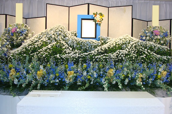 祭壇写真集 成田屋の家族葬 一日葬 みのわホール 立川市斎場 青山葬儀所